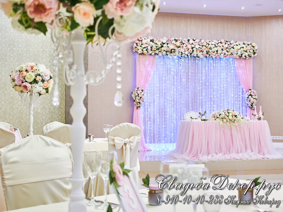Свадебный декор столов гостей цветочными стойками кафе Облака заказать купить недорого
